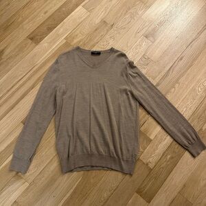 Charles Tyrwhitt - size L - Men's V-Neck Sweater in Brown